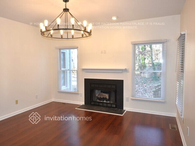 Foto del edificio - 3600 Willowtree Ln