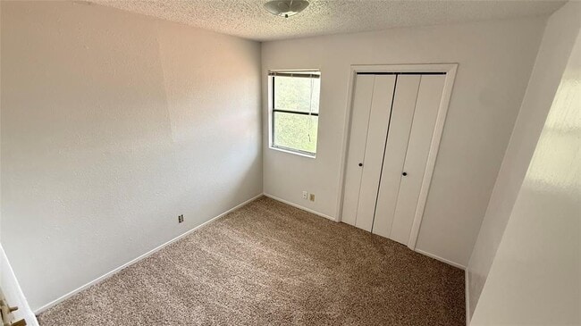 Building Photo - 9019 Sawtooth Ln