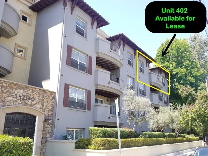 13200 Moorpark St, Los Angeles, CA 91423 Condo for Rent in Los
