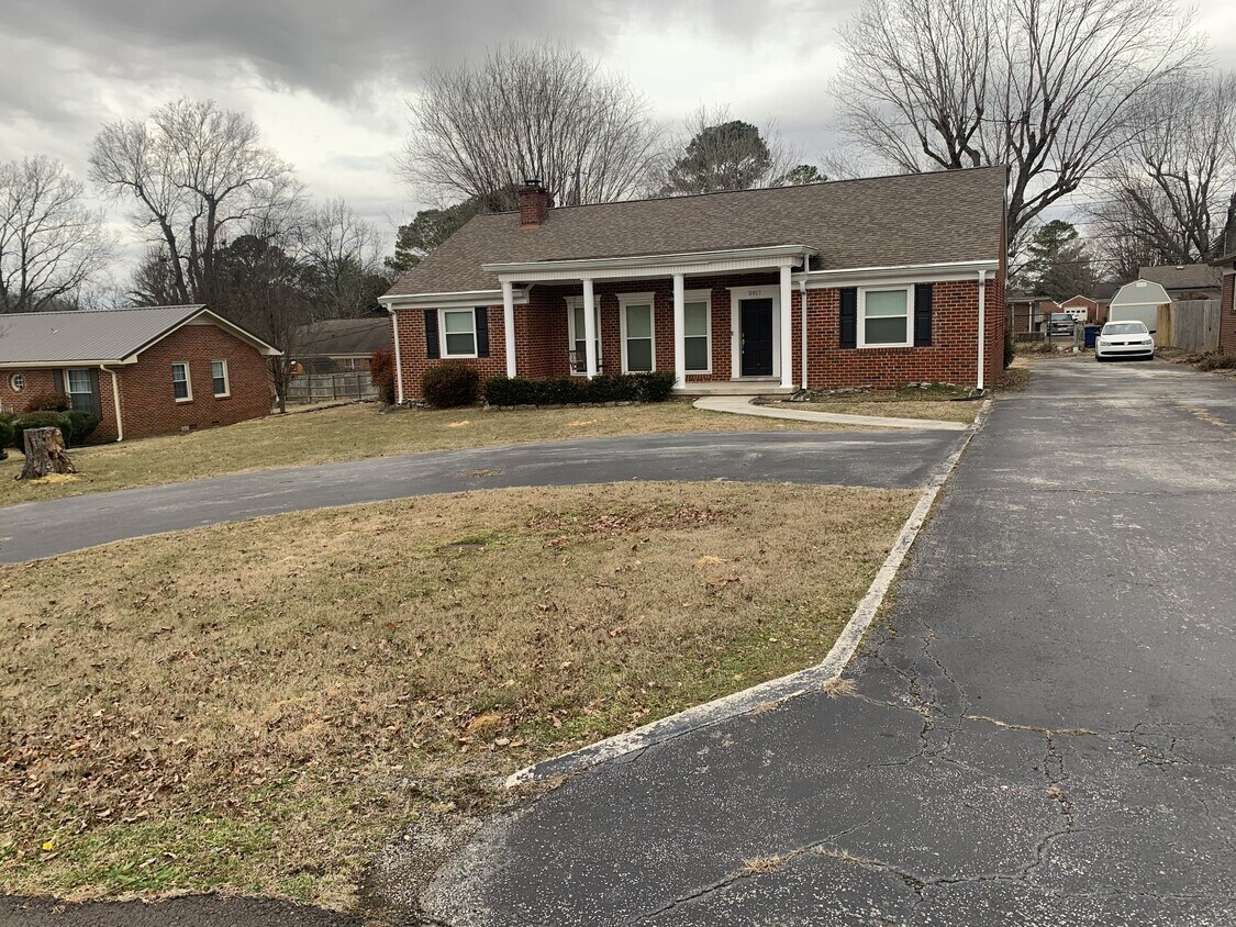 2917 Mere Dr, Columbia, TN 38401 House for Rent in Columbia, TN