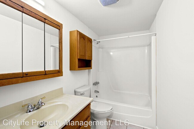 Building Photo - 3 br, 1 bath House - 3815 Louisa Street