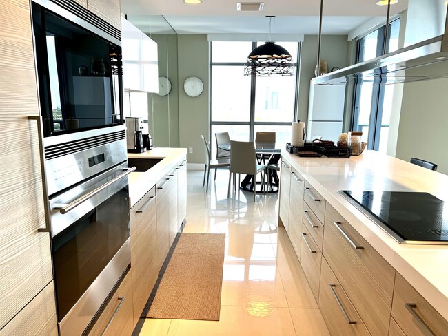 Foto del edificio - 17301 Biscayne Blvd