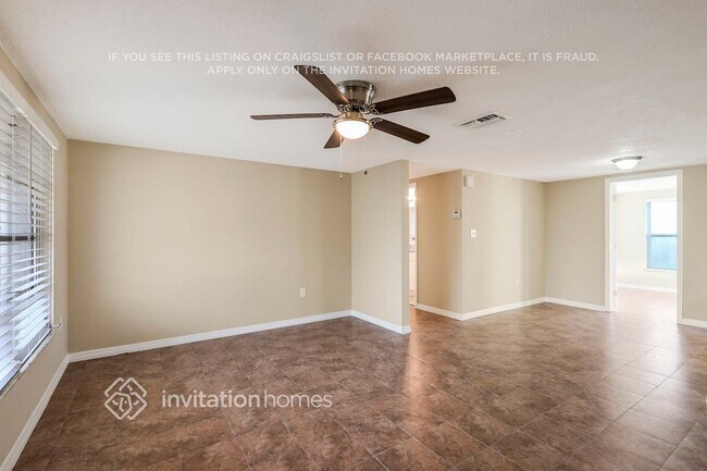 Building Photo - 8018 Pineapple Ln