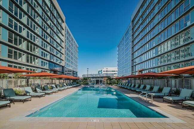 Foto del edificio - Century Towers