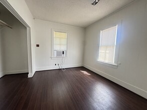 Building Photo - 3405 US-290