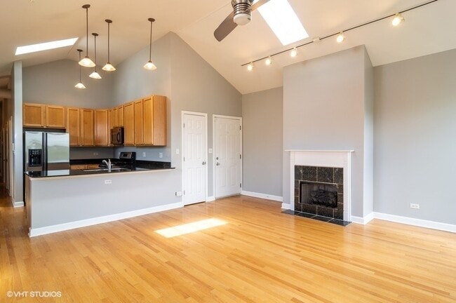 Foto del edificio - 515 S Western Ave