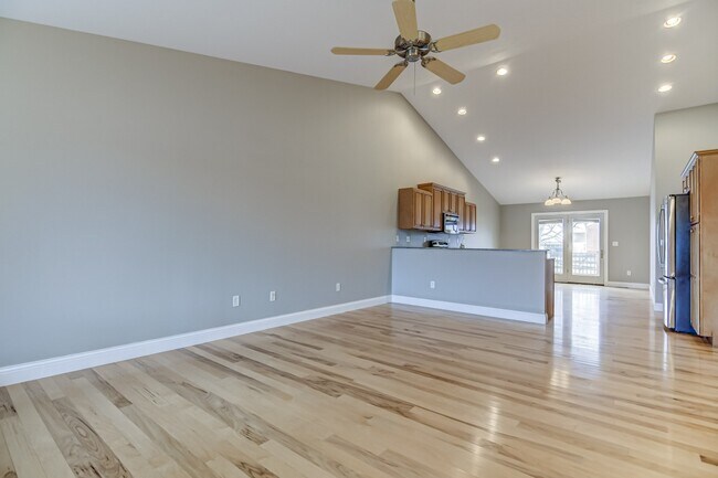 Building Photo - 4101 Highbury Dr