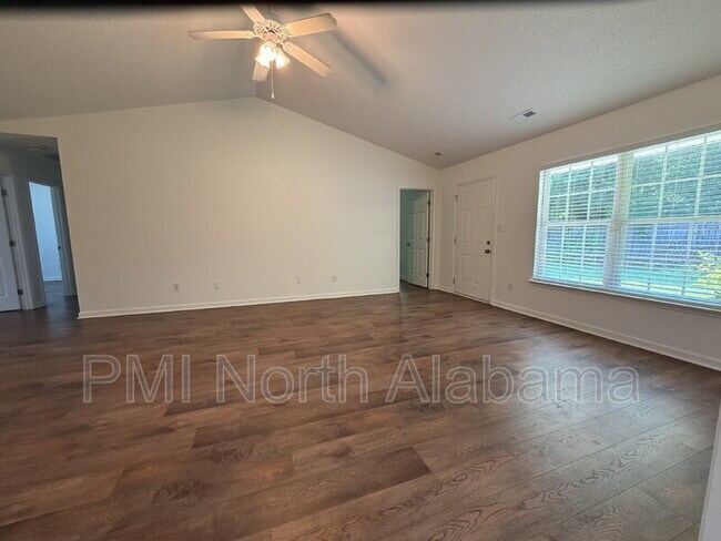 Foto del edificio - 111 Turnstone Ct SW