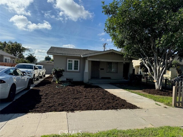 Foto principal - 1042 W Camille St