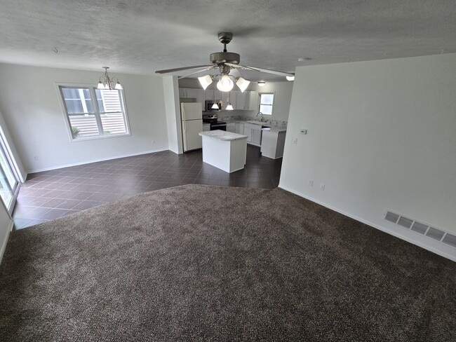 Building Photo - 3612 McLaughlin Dr
