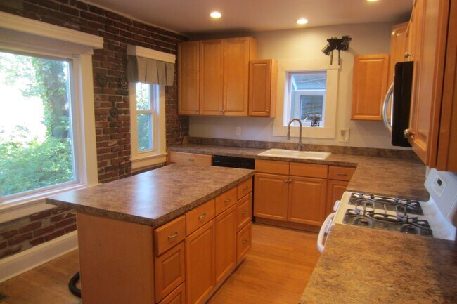 Foto del edificio - 15 Hawthorne Pl