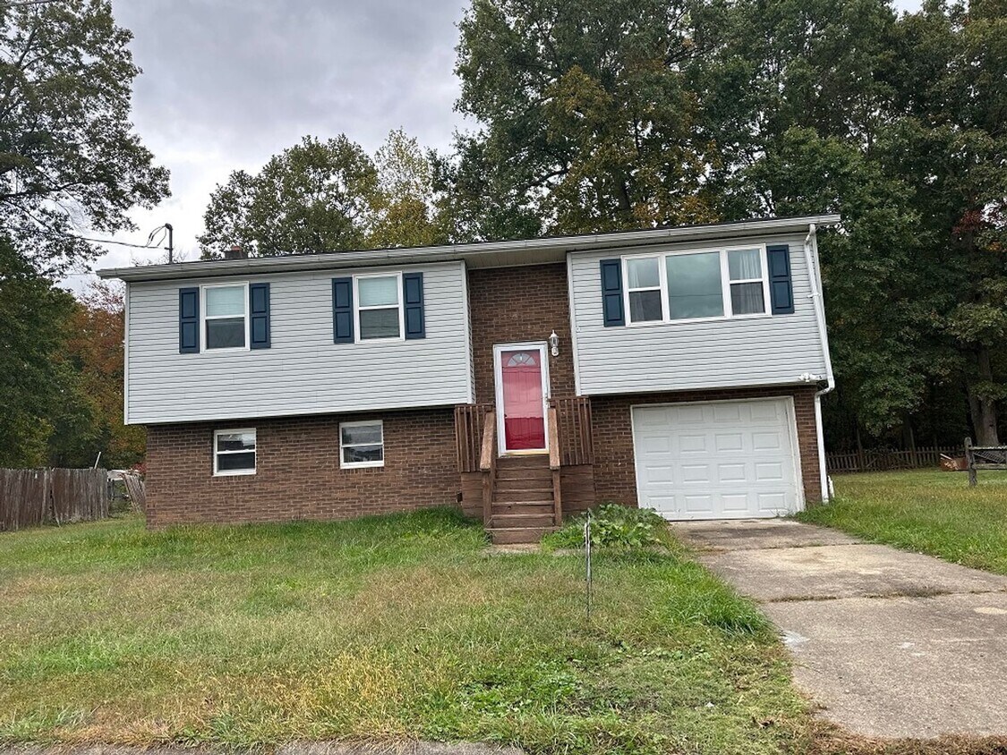 Primary Photo - Mt. Pleasant Estates