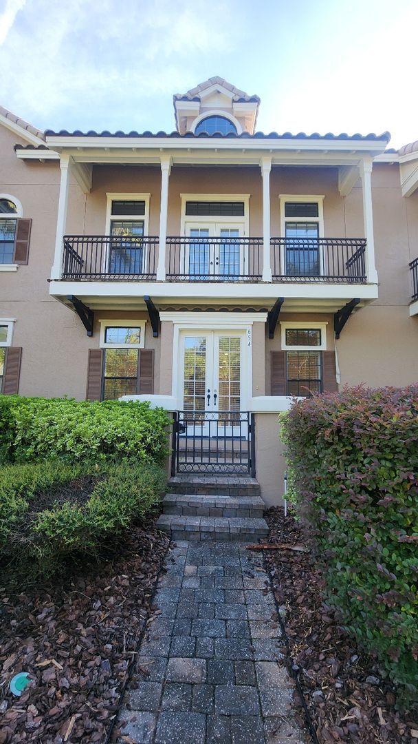 Building Photo - Absolutely Stunning 3 Bed 2.5 bath in Palencia St Johns County