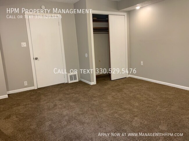 Foto del edificio - 816 Cody Ct NW