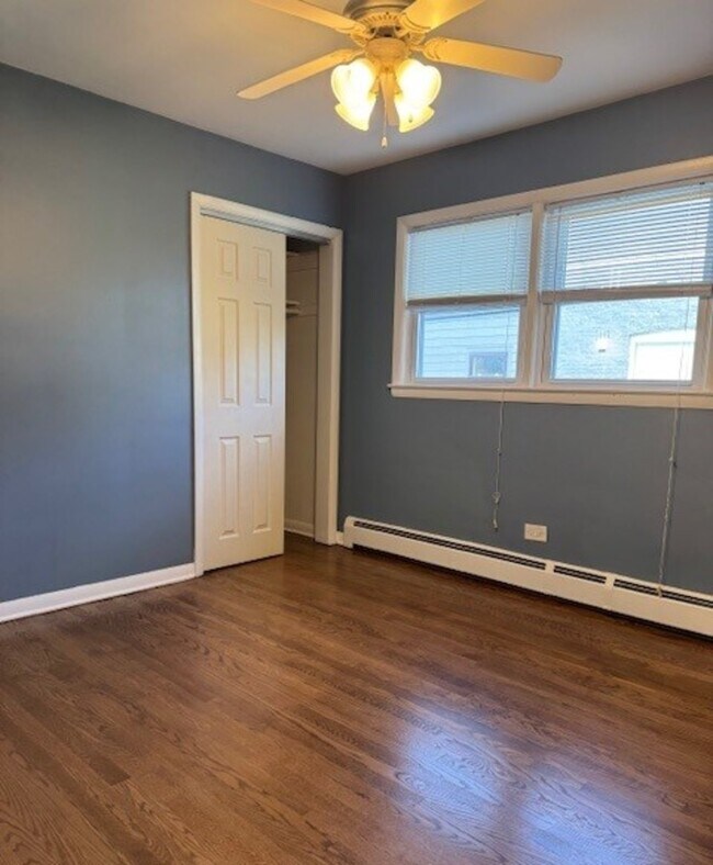 Foto del edificio - 3022 Downing Ave