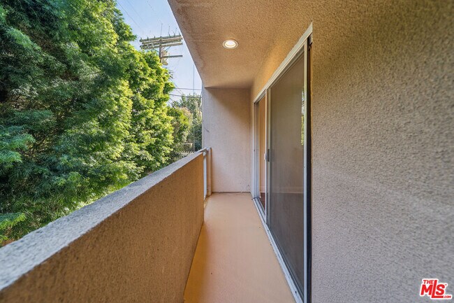 Foto del edificio - 1508 Greenfield Ave