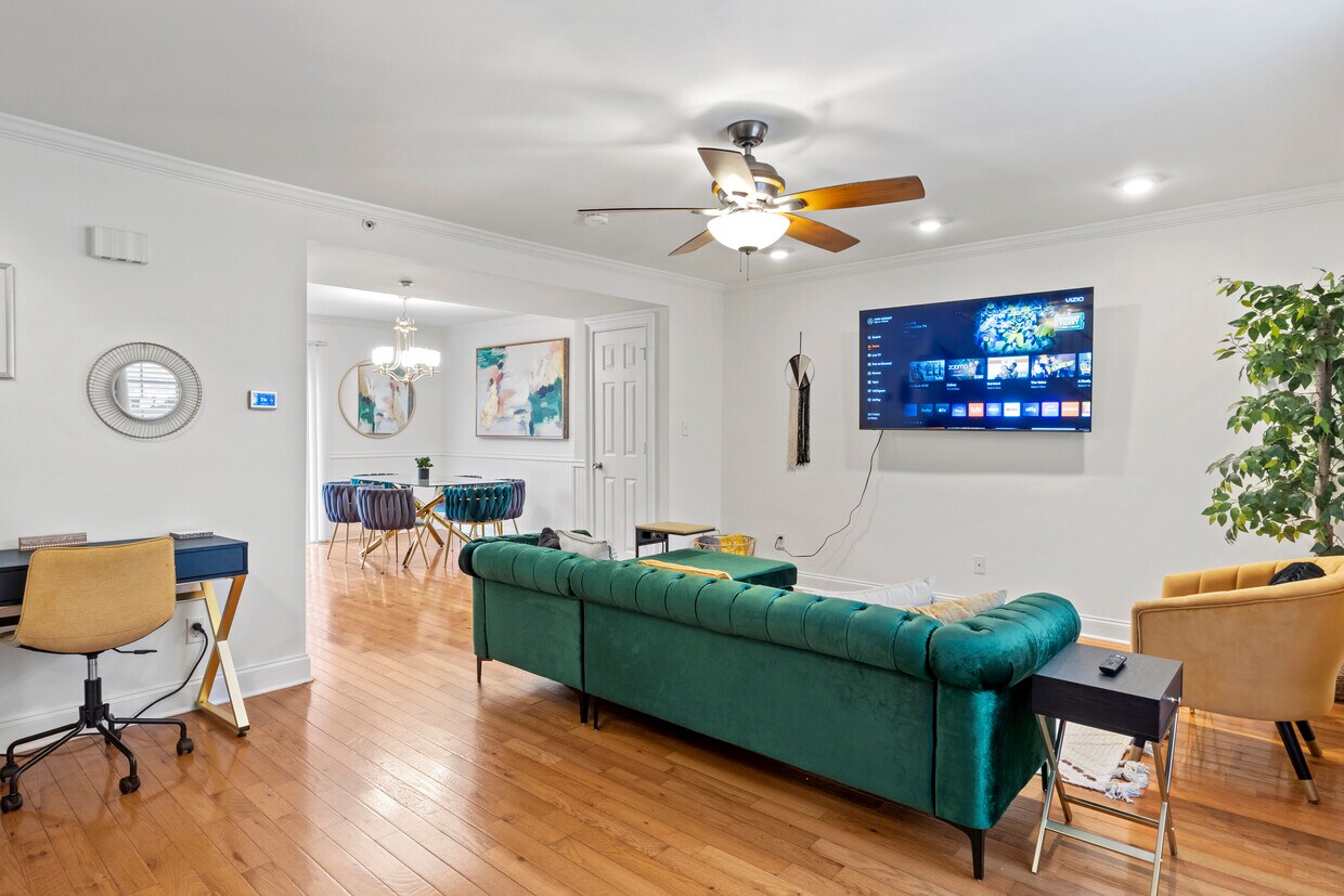 14 Villa Ct SE Unit 14, Smyrna, GA 30080 Condo for Rent in Smyrna, GA