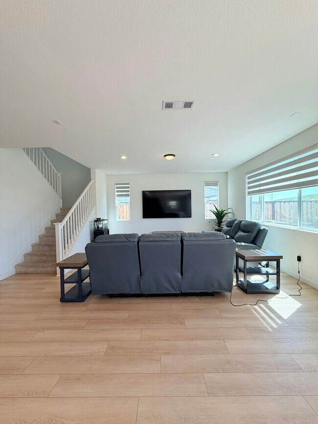 Foto del edificio - 5460 Spg Mountain Ln