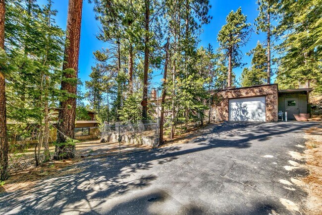 Foto del edificio - Cozy 3BD house avail. on 10/10/2025 for a ...