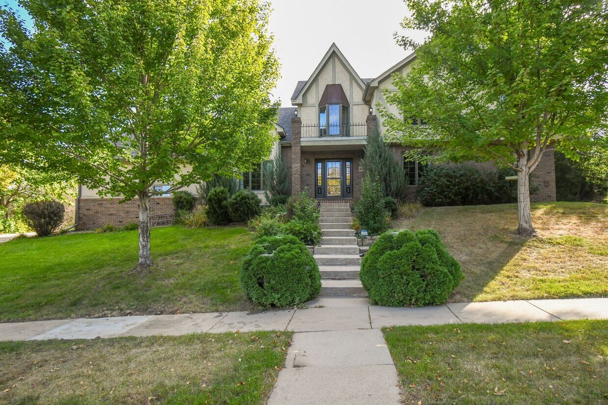 Foto principal - 4404 S Yellowstone Ln