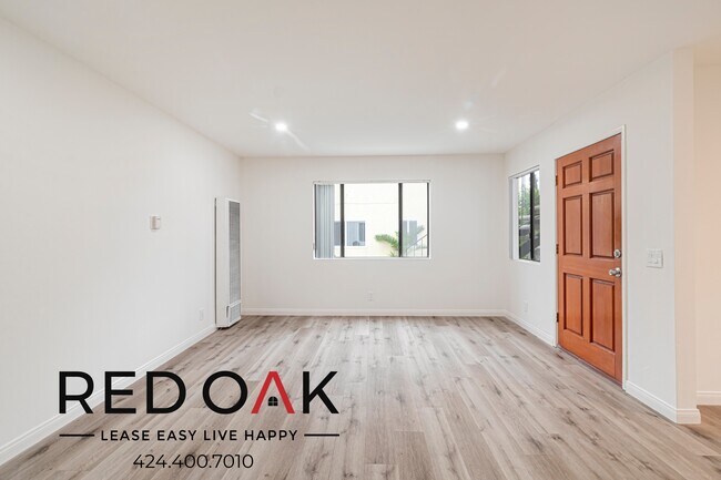 Foto del edificio - 354-360 Rennie Ave