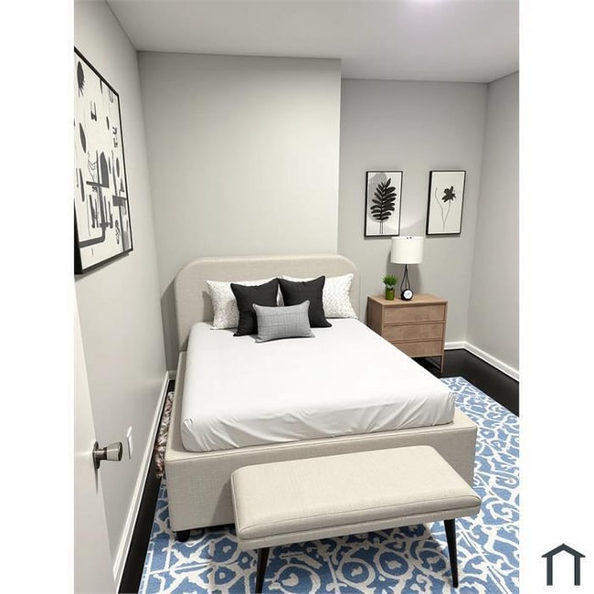 Building Photo - 3860 E 72nd St