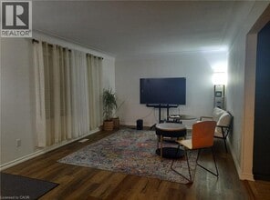 Building Photo - 16 Acorn Ln