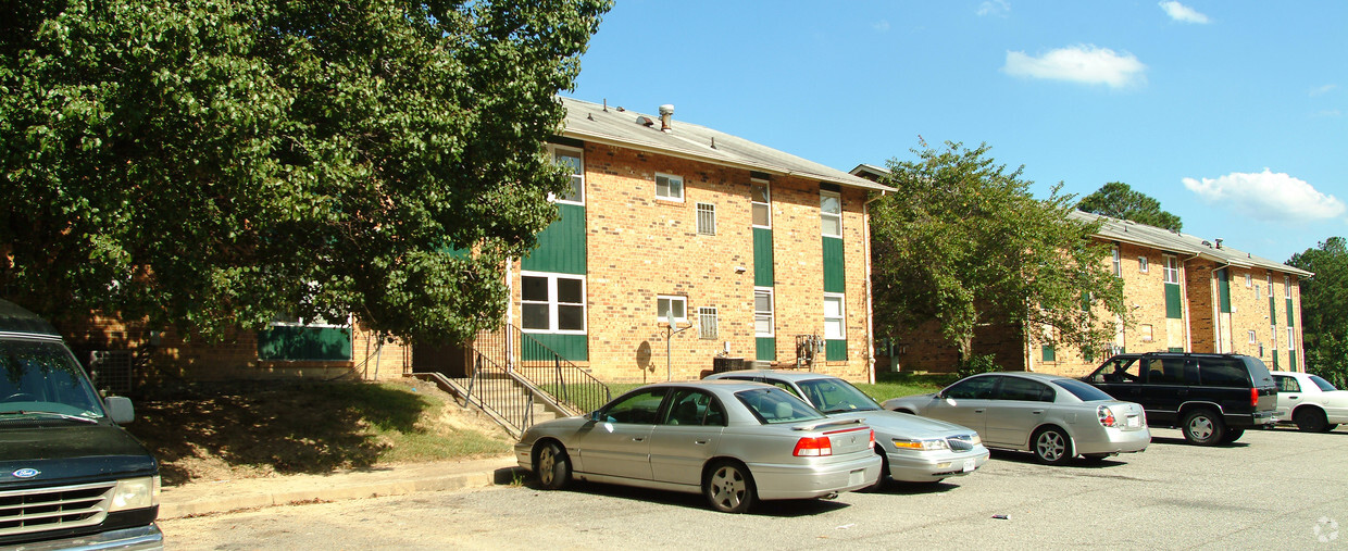 Primary Photo - Prince George Terrace Apartments  