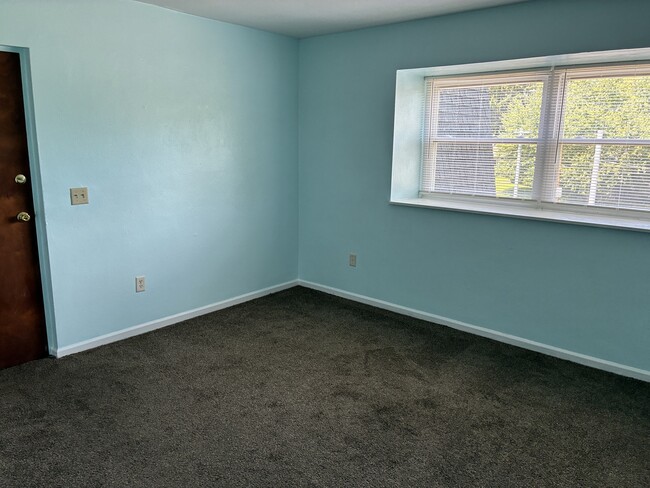 SALA DE ESTAR - 1635 Watervliet Ave