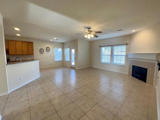Building Photo - 7215 Baitland Dr