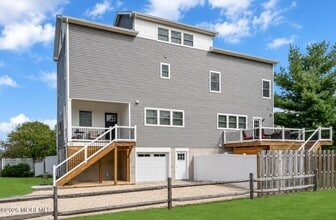 Building Photo - 46 Hudson Ave