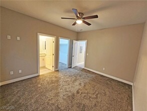 Building Photo - 1111 Sixshooter Ave
