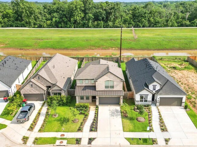 Building Photo - 10718 Hidden Rock Dr