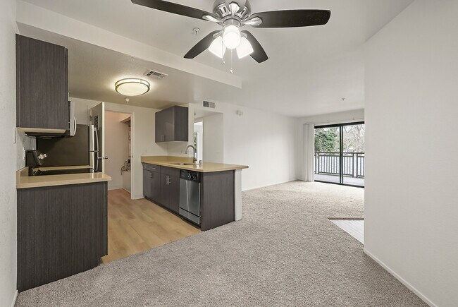 Foto del edificio - Mission Peaks II