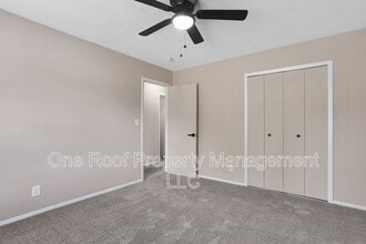 Building Photo - 701 Linwood Dr