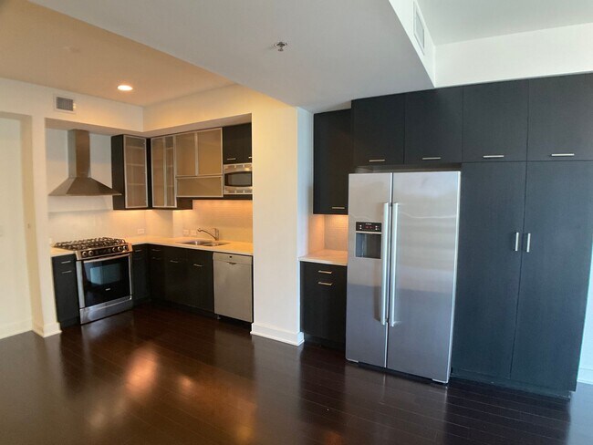Foto del edificio - 601 W Rosemary St