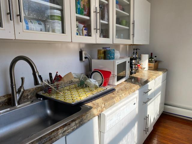 Cocina recién terminada - 523 E State St