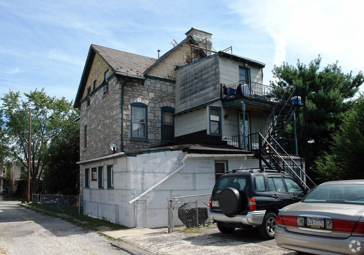 Building Photo - Bldg A