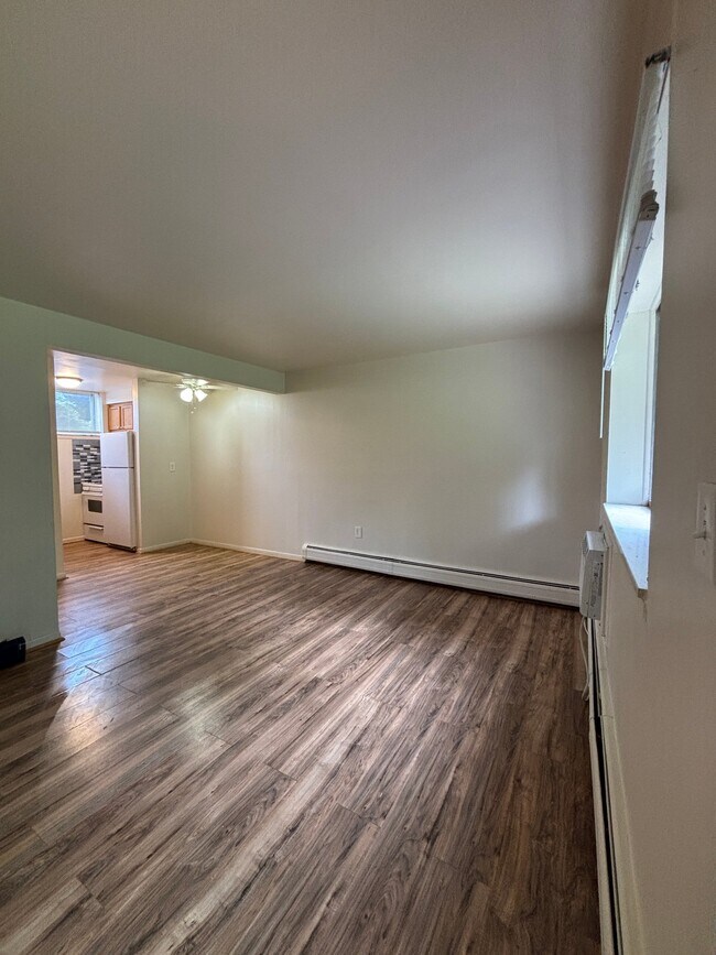 Foto del edificio - 150 Huronview Ct