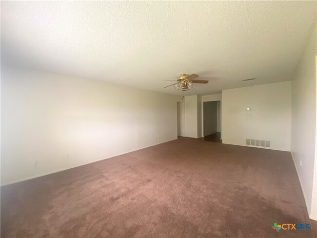 Building Photo - 4610 Stallion Dr