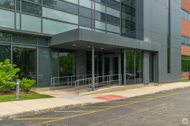 Building Photo - Moma at Morris Plains