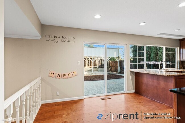 Foto del edificio - 4 br, 2.5 bath House - 3504 Madrid Dr, San...