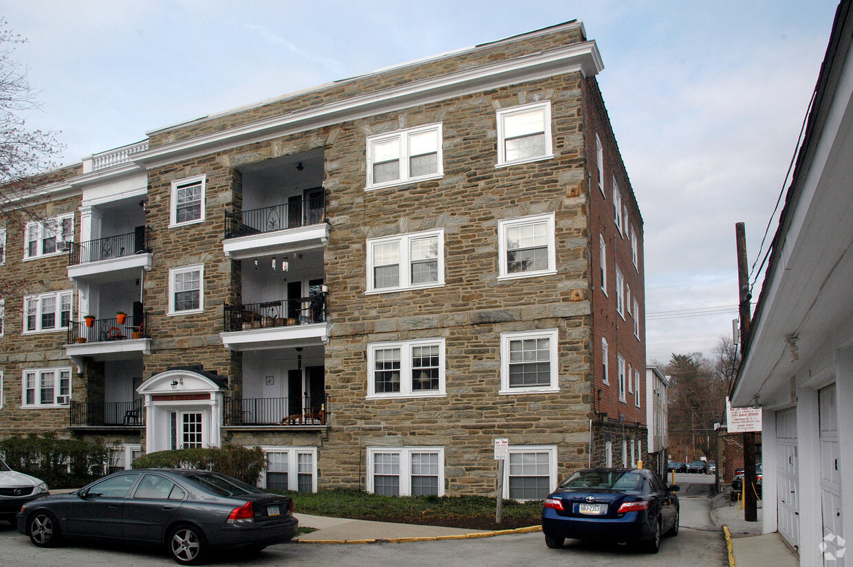 Building Photo - Shirley Apartments