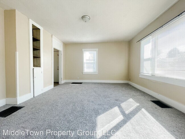 Foto del edificio - 3 br, 1 bath House - 600 E Streeter St.