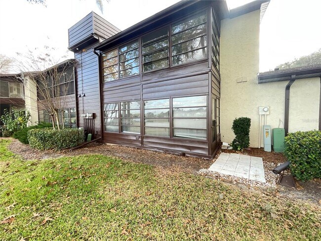 Foto del edificio - 510 Fairways Cir