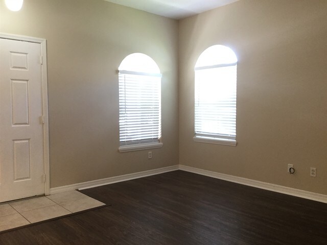 Building Photo - 1838 Madison Ivy Circle