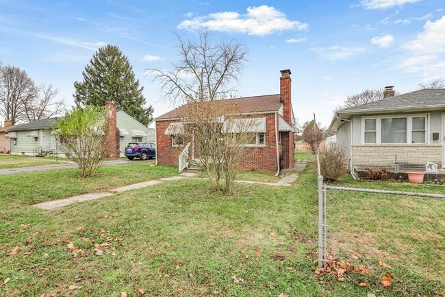 Building Photo - Charming 2-Bedroom Single Family Home Near S High St