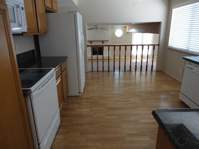 Building Photo - 1504 Odette Lane