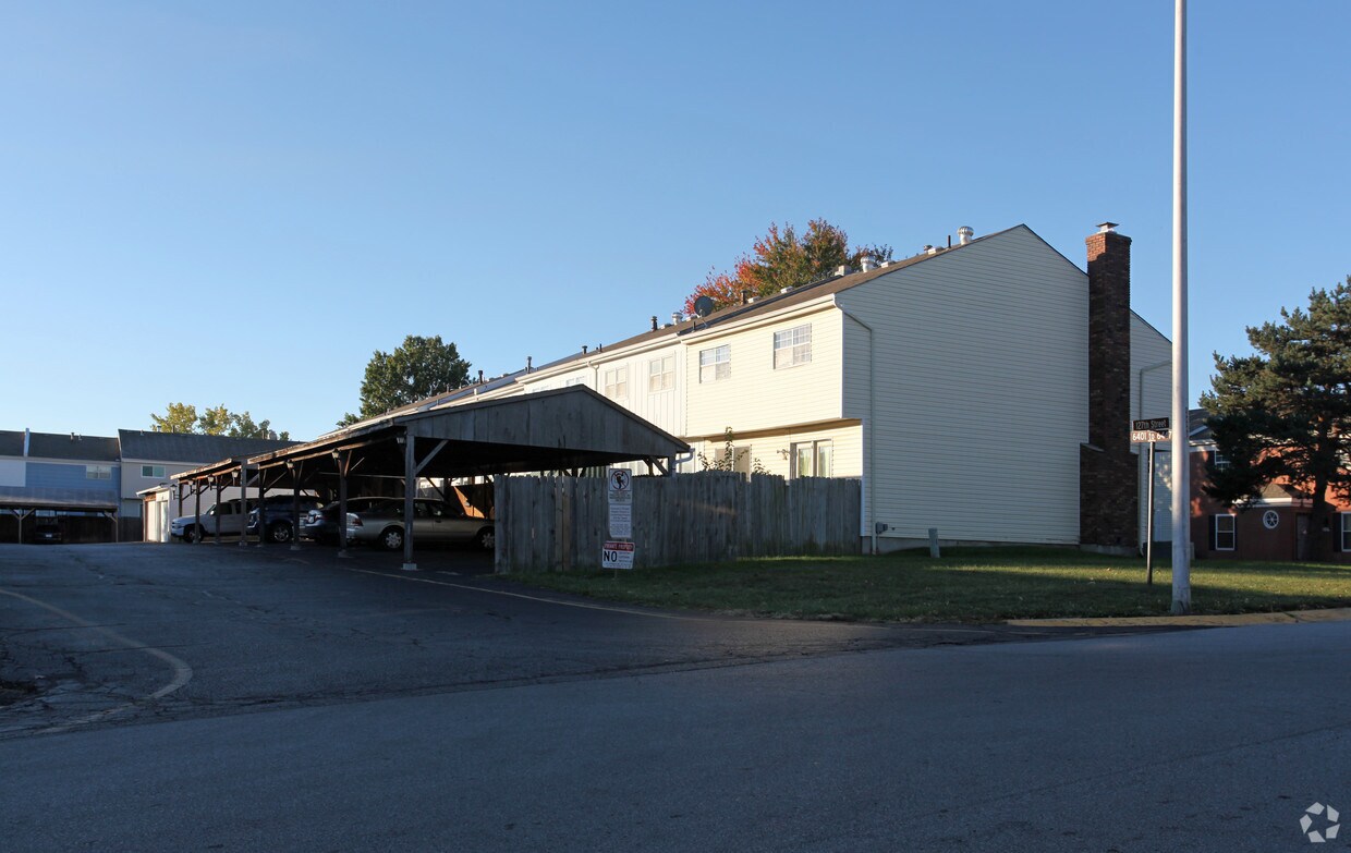 Foto del edificio - 5945 E 127th St