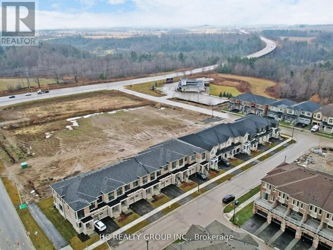 Building Photo - 827 Smoothwater Ln